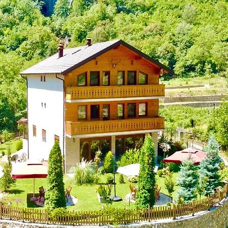 Vila Alexander B&B Valbone Dış mekan fotoğraf