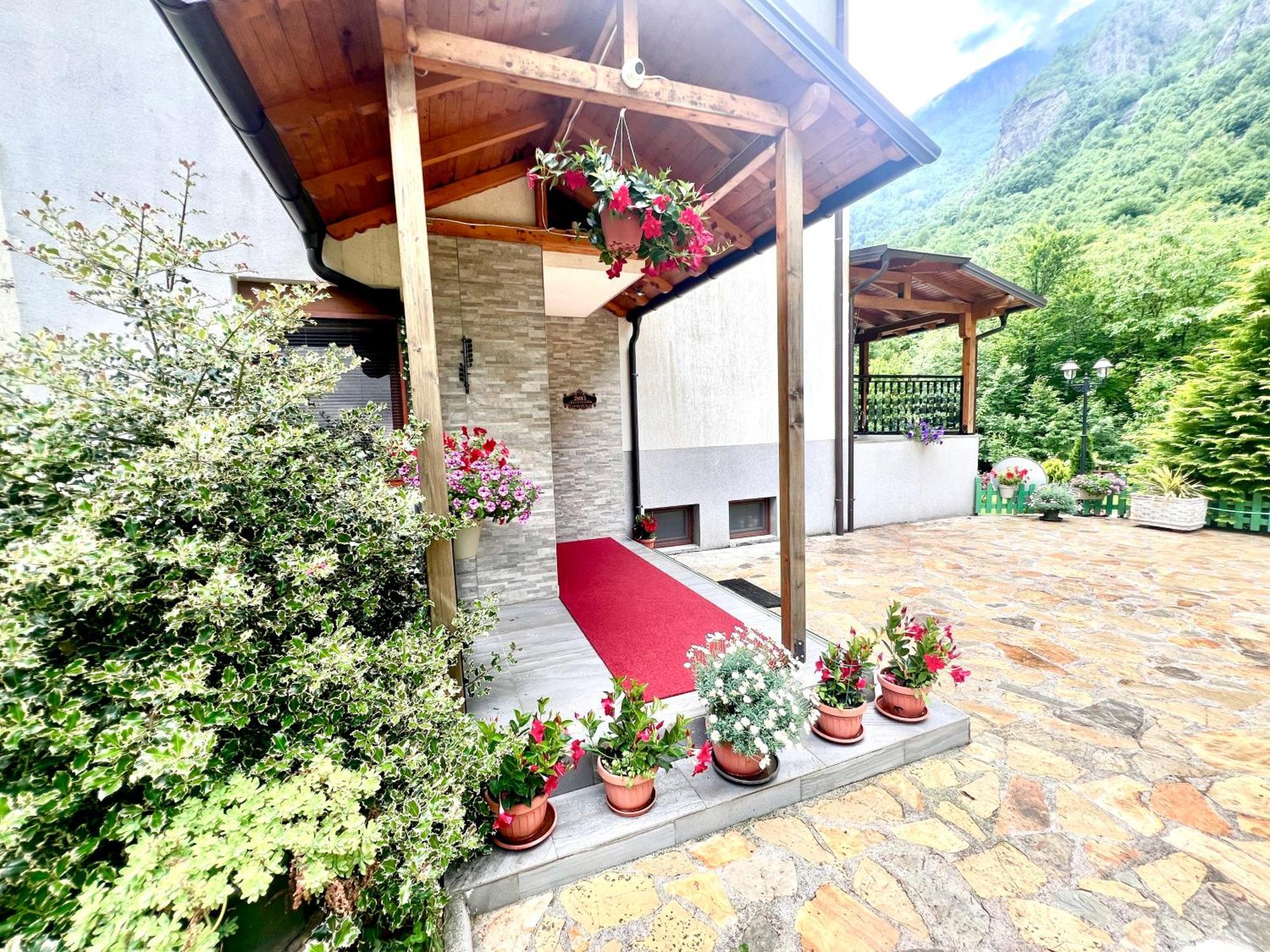 Vila Alexander B&B Valbone Dış mekan fotoğraf